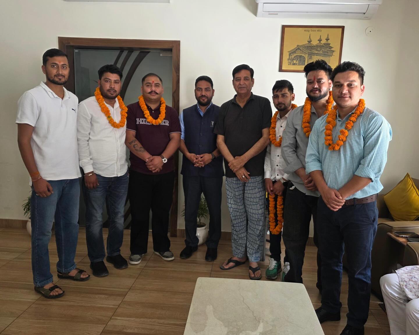 युवा कांग्रेस पदाधिकारियों का शिष्टाचार भेंट कार्यक्रम post thumbnail image